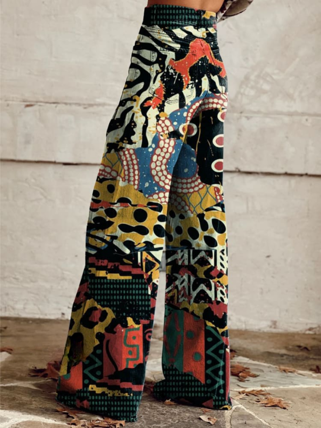 Kris - Wide-Leg Pants with An Elegant and Bold Artistic Pattern