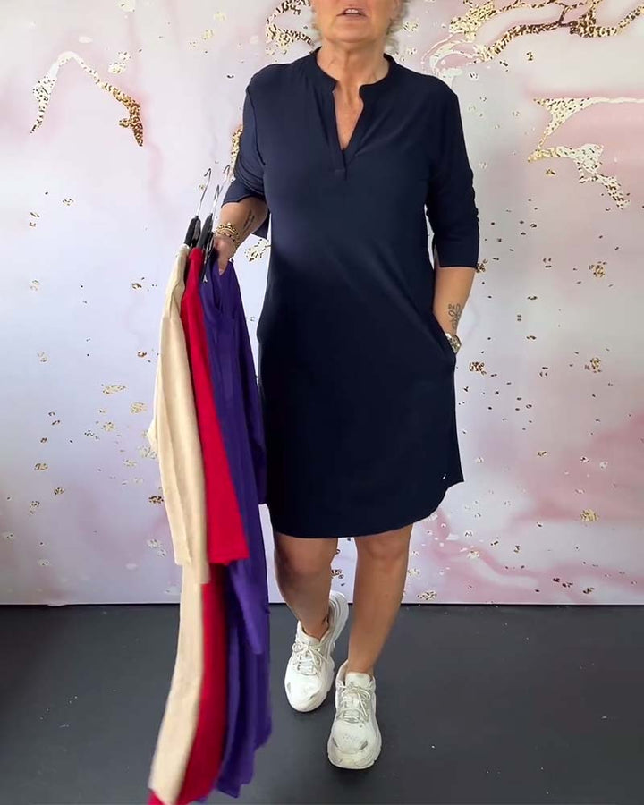 Savanna - Simple V-neck Dress
