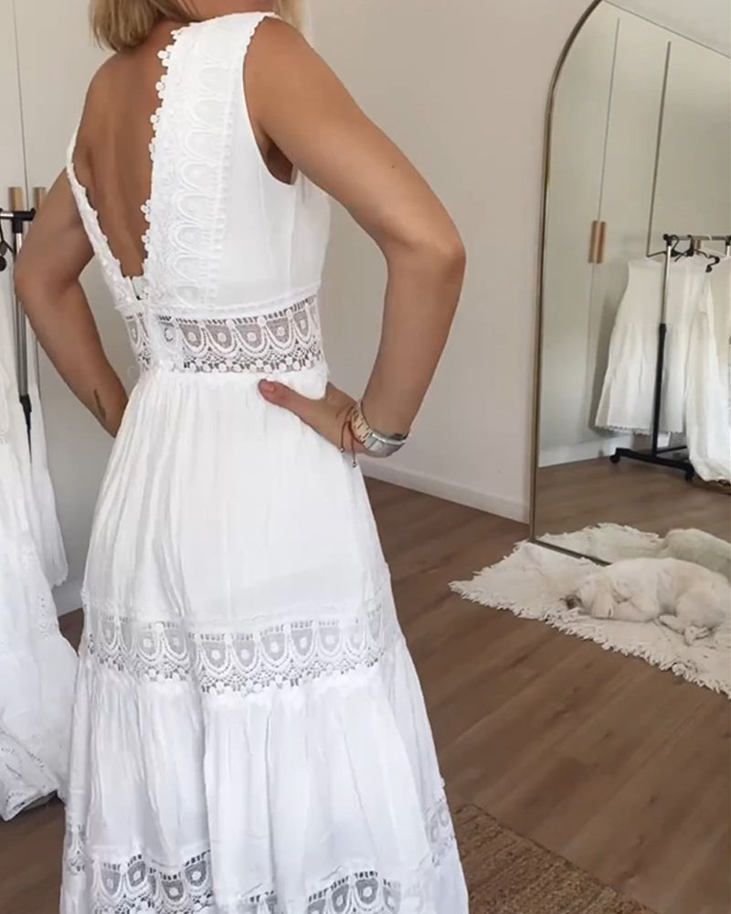 Meredith - Sleeveless Midi Dress with V-Neck and Delicate Lace Details