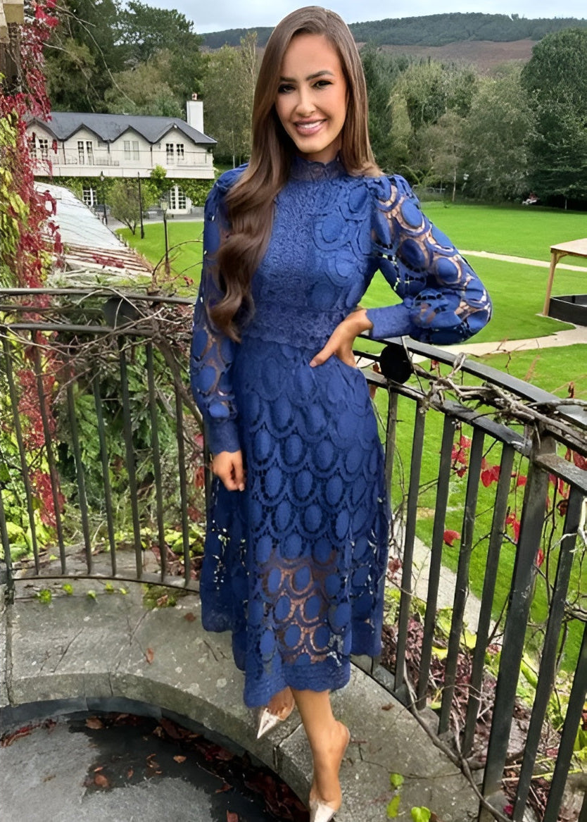 Lesley - Flattering Maxi Dress