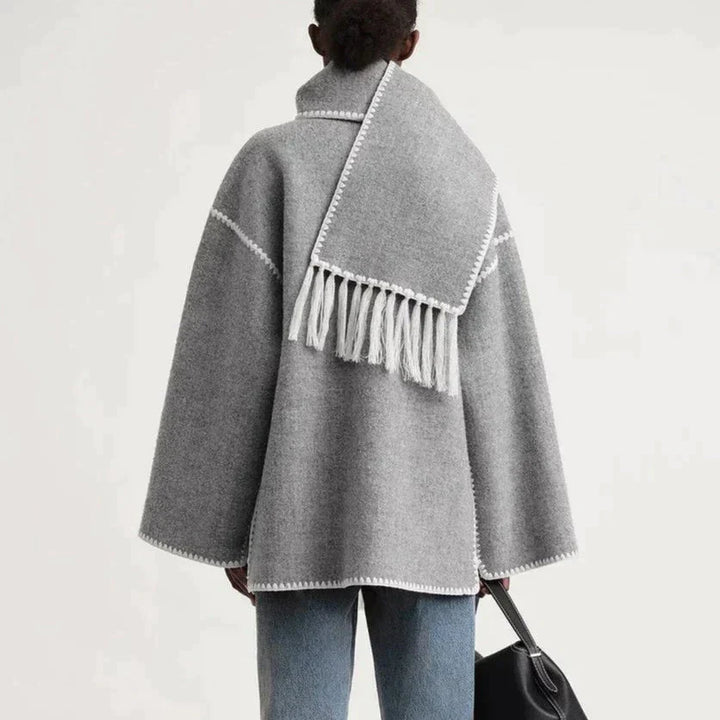 Demi - Woollen coat with scarf