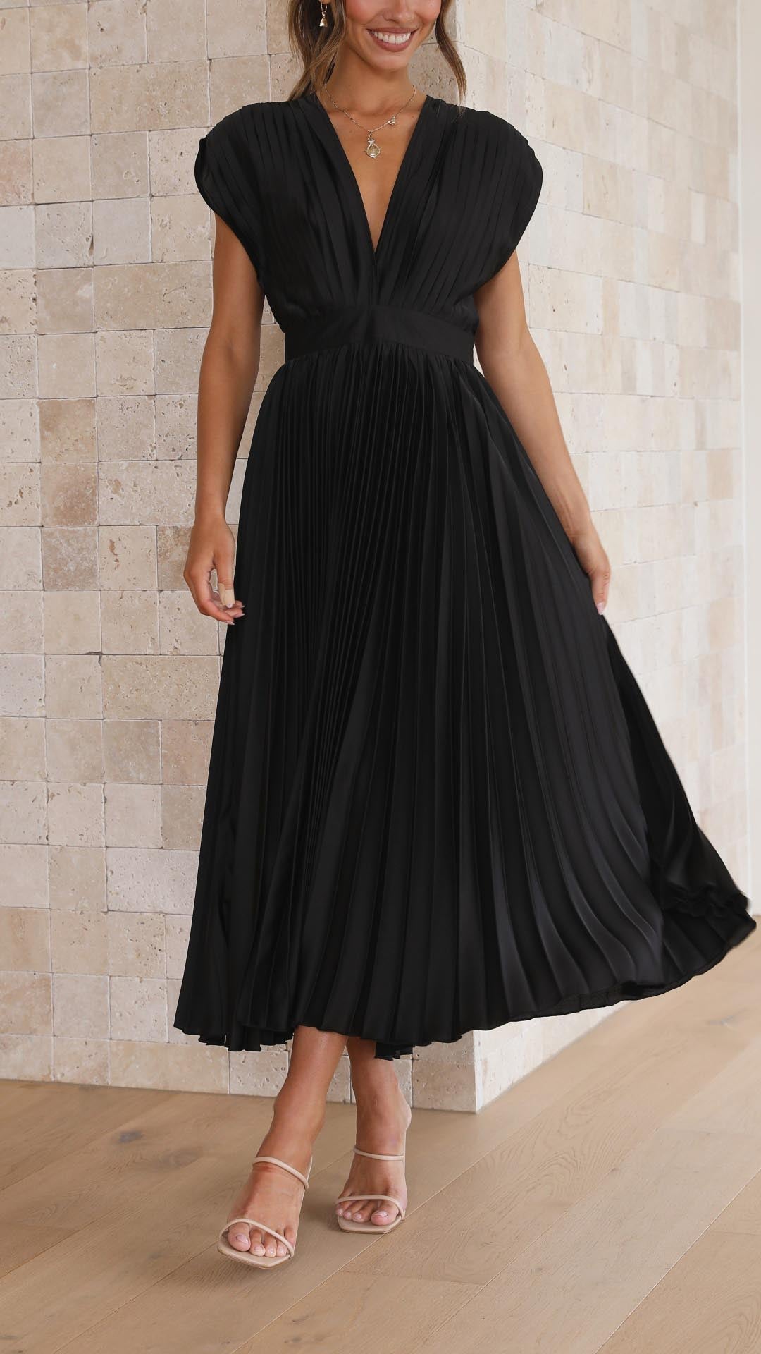 Junavelle - Elegant Pleated Dress
