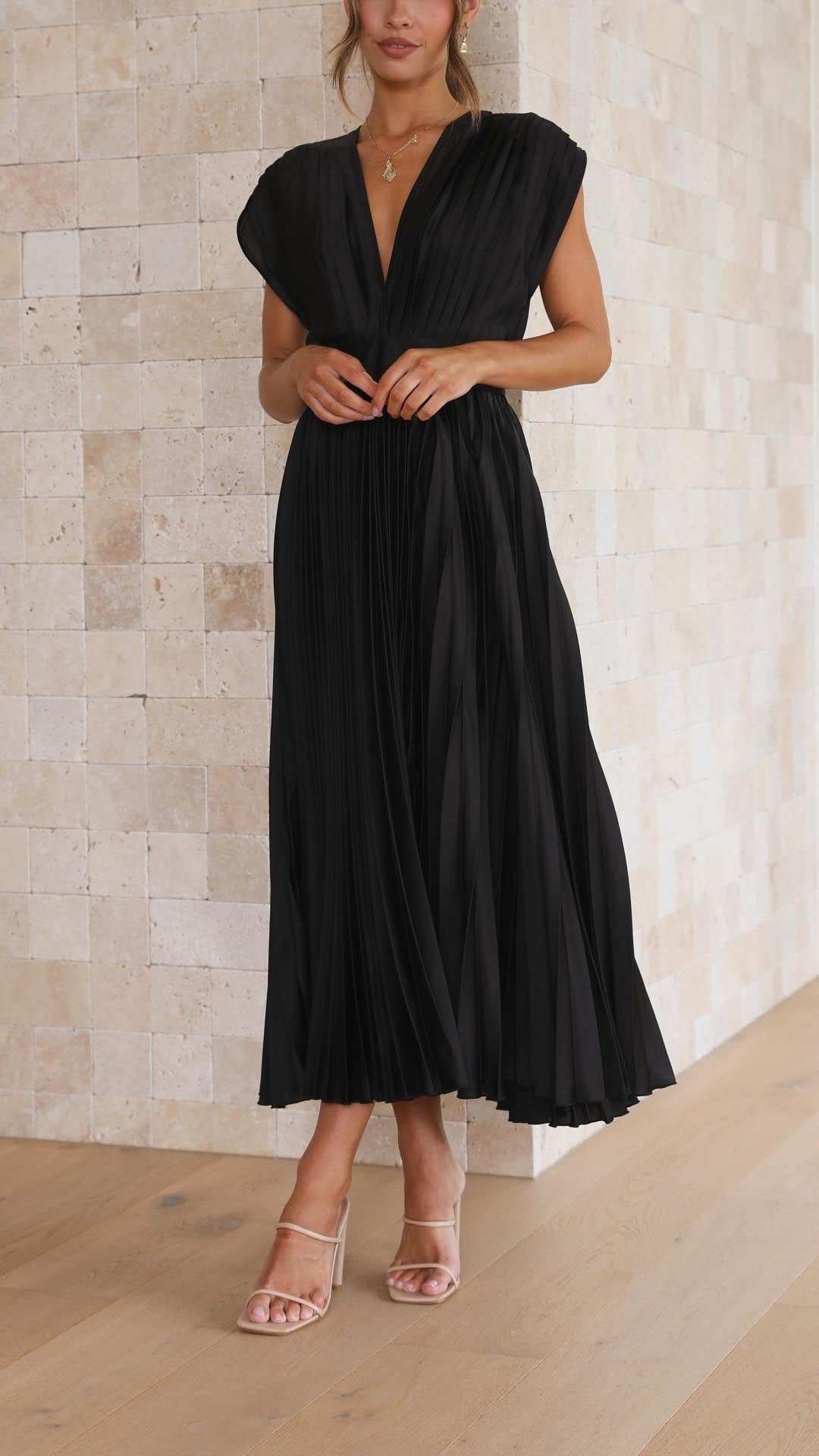 Junavelle - Elegant Pleated Dress