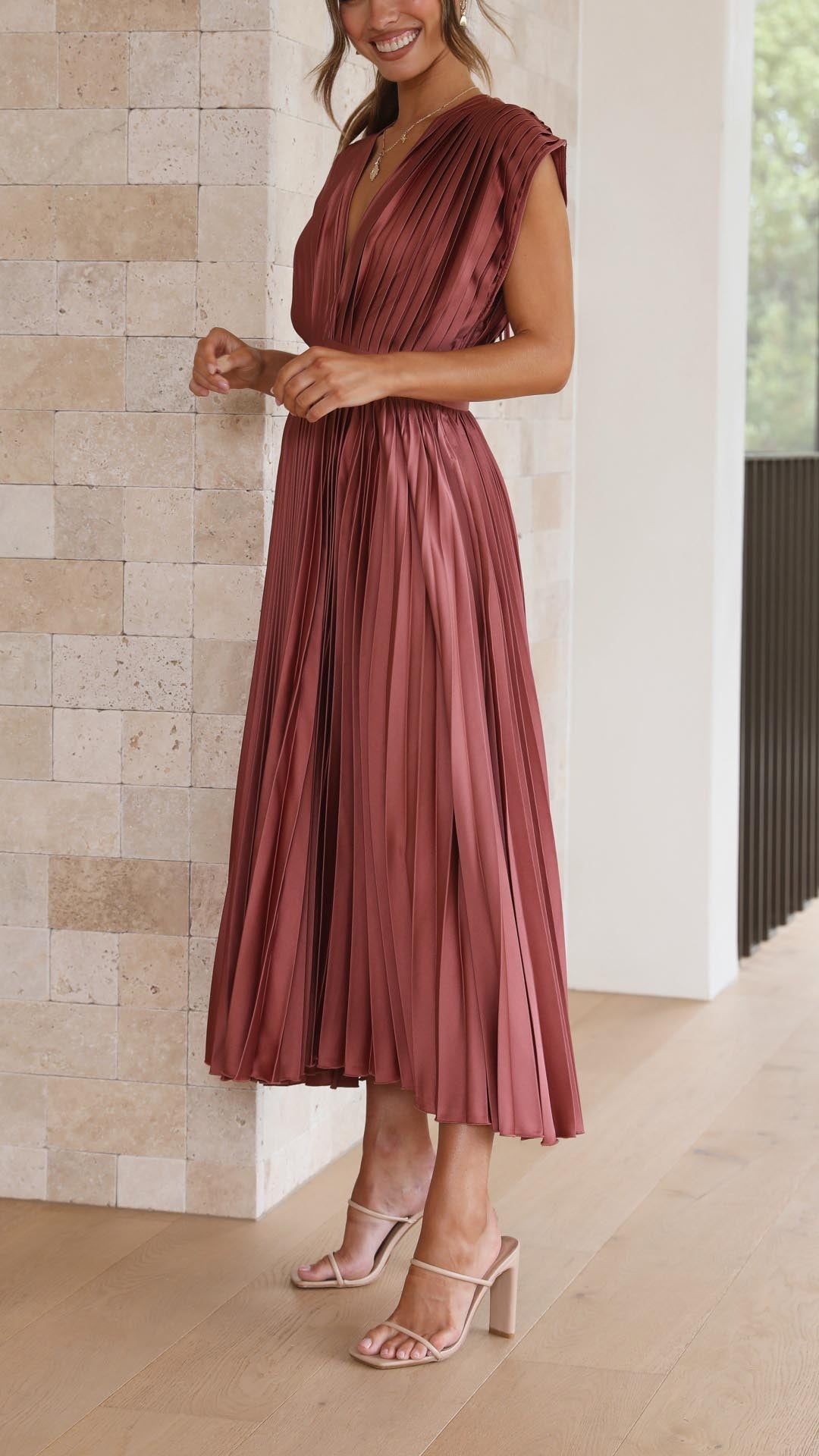 Junavelle - Elegant Pleated Dress