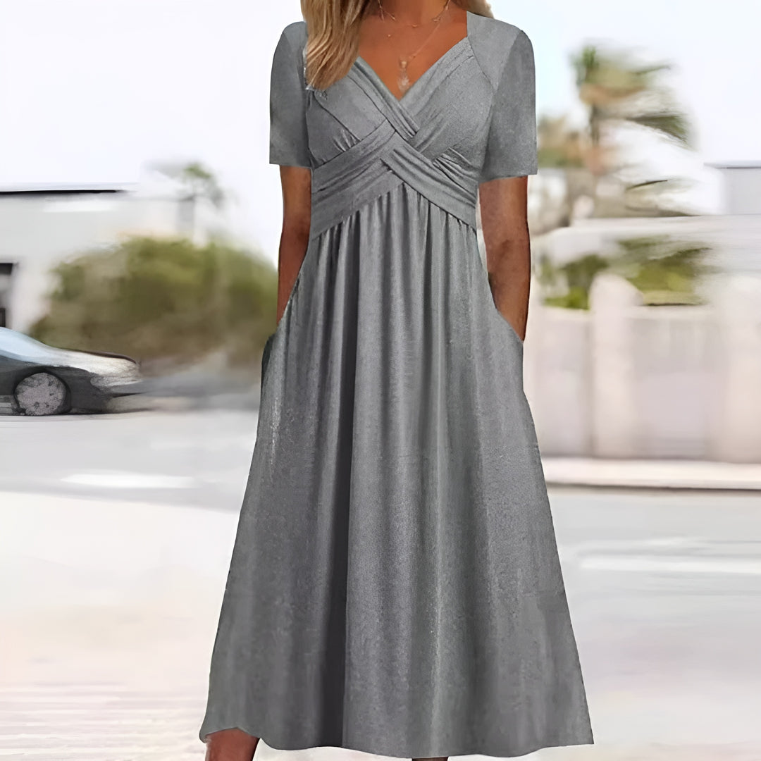Henley - Elegant and flattering dress