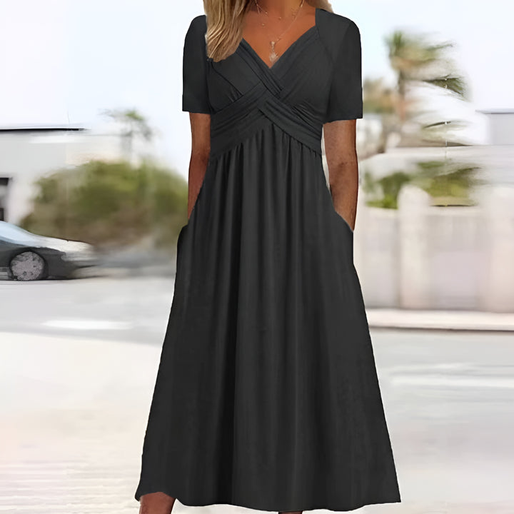 Henley - Elegant and flattering dress