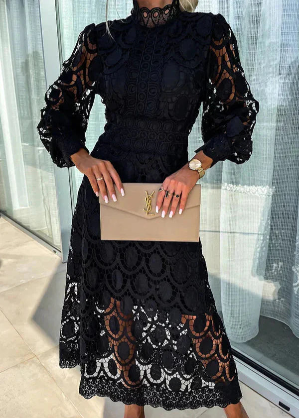 Lesley - Flattering Maxi Dress