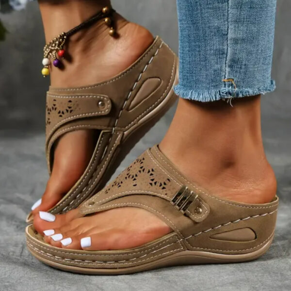 Thalassa - Lightweight Orthopedic Sandals