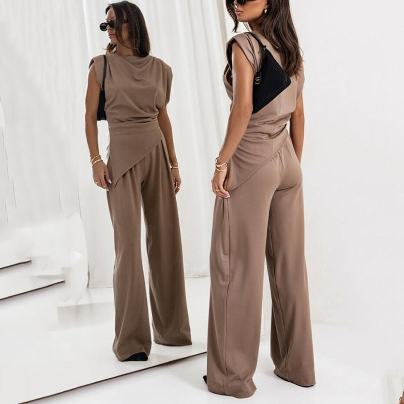 Jaylinn - Elegant, monochrome two-piece set