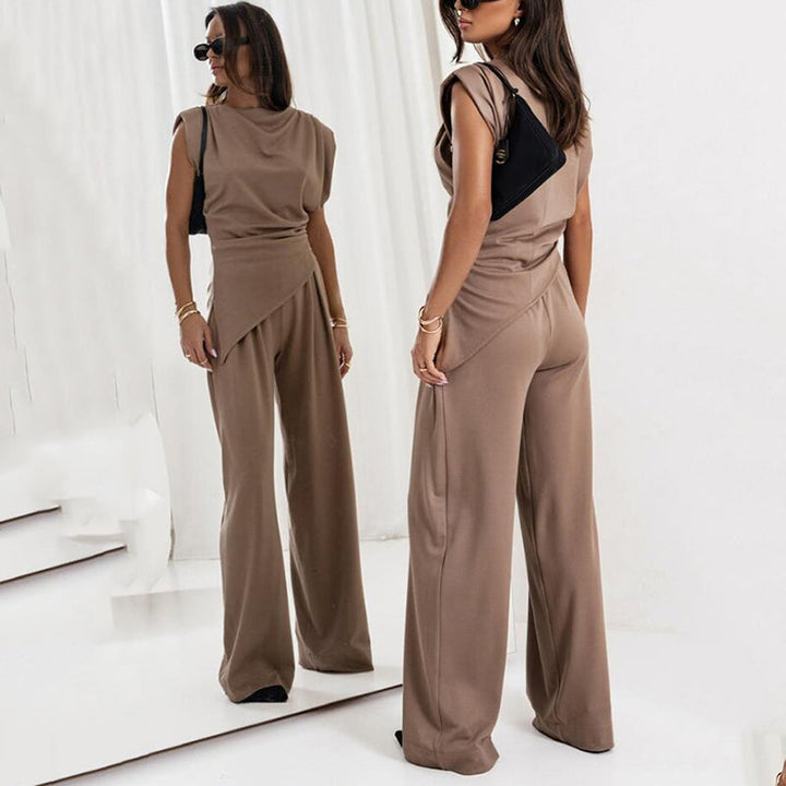 Jaylinn - Elegant, monochrome two-piece set