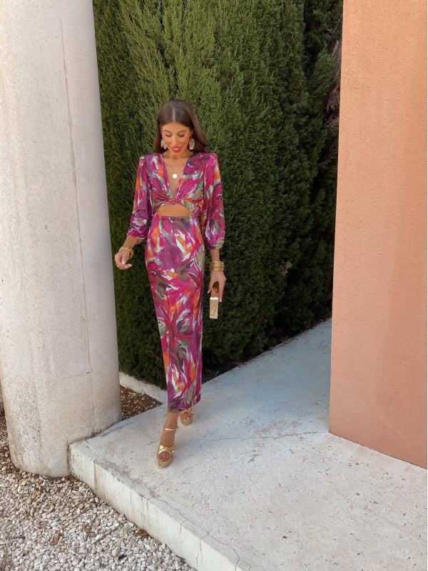 Lily - Elegant Dress with Cut-Out